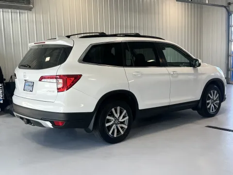 Another view of 2020 Honda Pilot EX-L for sale in Tea, SD at CarSwap