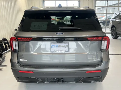More photos of 2025 Ford Explorer ST-Line at CarSwap, SD