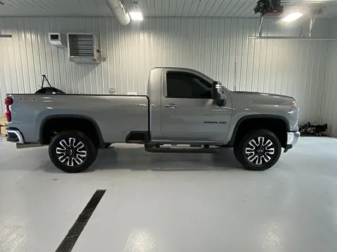 Photos of 2025 Chevrolet Silverado 2500HD LT for sale in Tea, SD at CarSwap