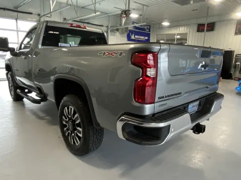 More photos of 2025 Chevrolet Silverado 2500HD LT at CarSwap, SD