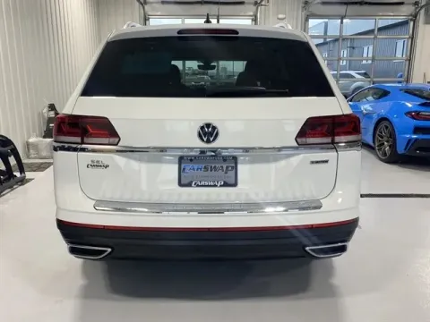 More photos of 2021 Volkswagen Atlas 2.0T SEL Premium at CarSwap, SD