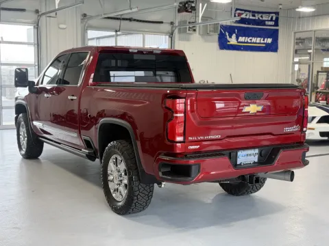 More photos of 2024 Chevrolet Silverado 2500HD High Country at CarSwap, SD