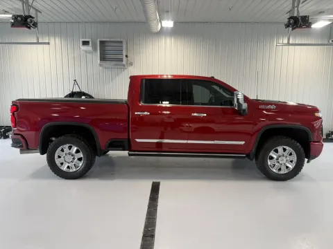 Photos of 2024 Chevrolet Silverado 2500HD High Country for sale in Tea, SD at CarSwap