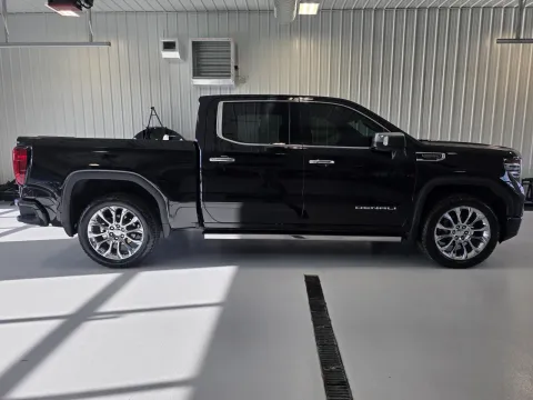 Photos of 2023 GMC Sierra 1500 Denali for sale in Tea, SD at CarSwap
