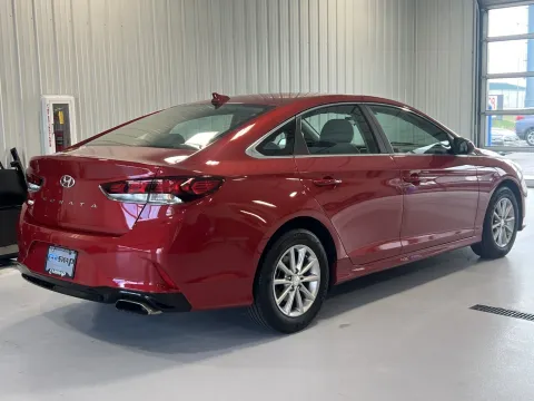 Another view of 2019 Hyundai Sonata SE for sale in Tea, SD at CarSwap