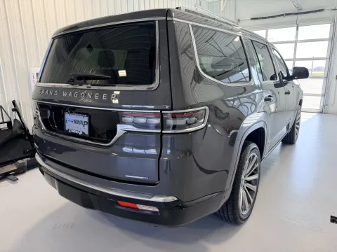 More photos of 2022 Jeep Grand Wagoneer Series II at CarSwap, SD