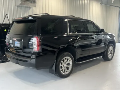 Another view of 2019 GMC Yukon SLT Standard Edition for sale in Tea, SD at CarSwap