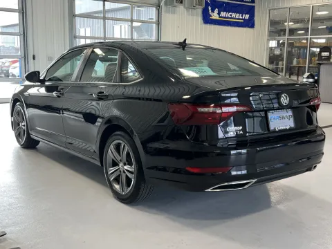 More photos of 2020 Volkswagen Jetta R-Line at CarSwap, SD