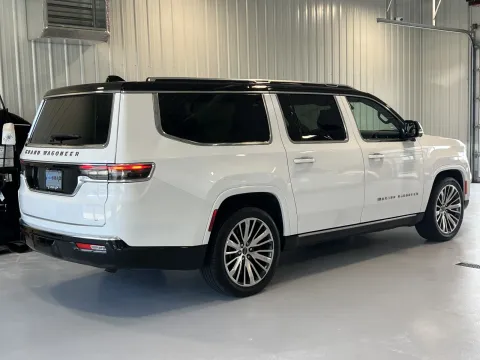 Another view of 2024 Jeep Grand Wagoneer L Series III for sale in Tea, SD at CarSwap