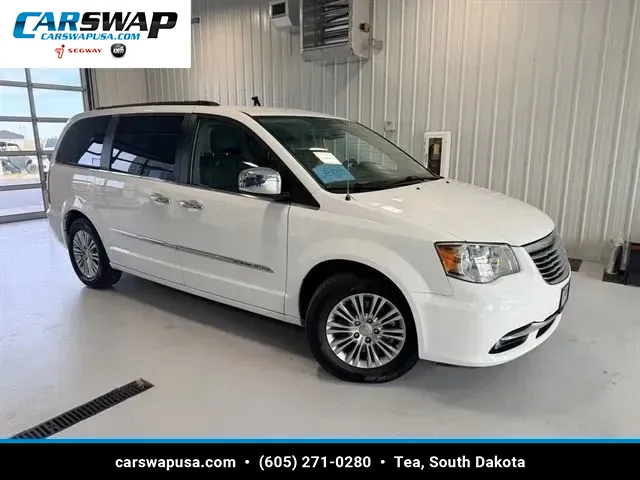 2015 Chrysler Town & Country Touring-L for sale in Tea, SD