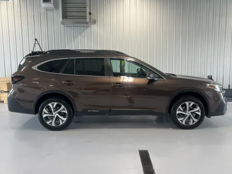 Photos of 2022 Subaru Outback Limited for sale in Tea, SD at CarSwap
