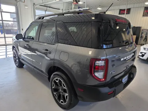 More photos of 2025 Ford Bronco Sport Outer Banks at CarSwap, SD