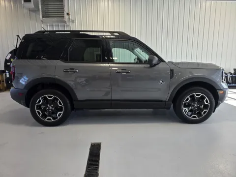 Photos of 2025 Ford Bronco Sport Outer Banks for sale in Tea, SD at CarSwap