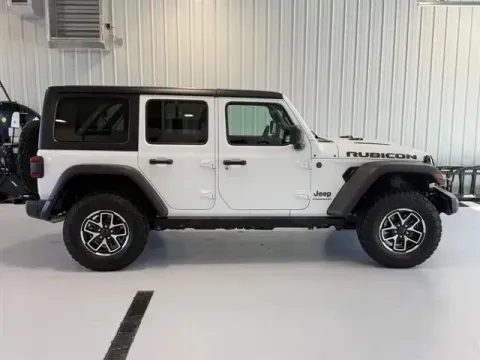Photos of 2024 Jeep Wrangler Rubicon for sale in Tea, SD at CarSwap