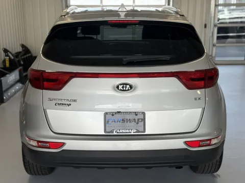 More photos of 2019 Kia Sportage EX at CarSwap, SD