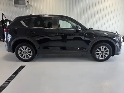 Photos of 2022 Mazda CX-5 2.5 S Preferred Package for sale in Tea, SD at CarSwap