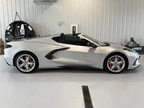 Photos of 2020 Chevrolet Corvette Stingray for sale in Tea, SD at CarSwap