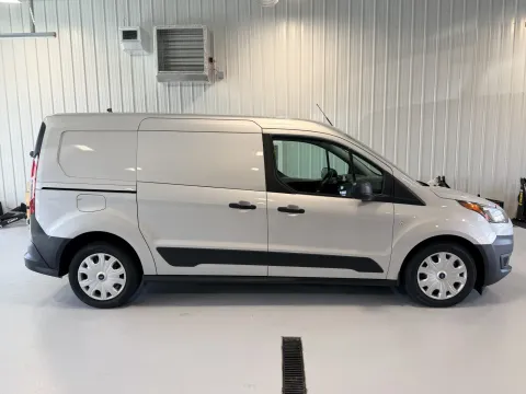 Photos of 2021 Ford Transit Connect XL for sale in Tea, SD at CarSwap