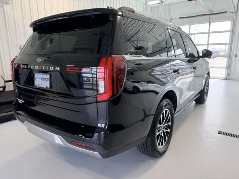 Another view of 2025 Ford Expedition Platinum for sale in Tea, SD at CarSwap