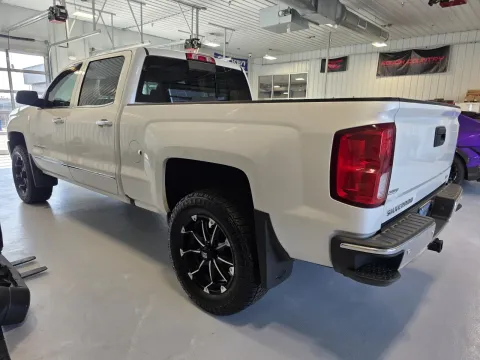 More photos of 2017 Chevrolet Silverado 1500 LTZ at CarSwap, SD