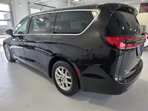More photos of 2024 Chrysler Pacifica Touring L at CarSwap, SD
