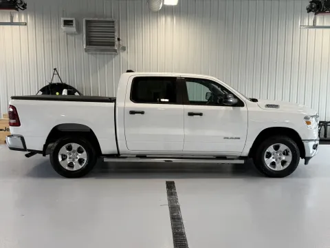 Photos of 2024 Ram 1500 Big Horn/Lone Star for sale in Tea, SD at CarSwap