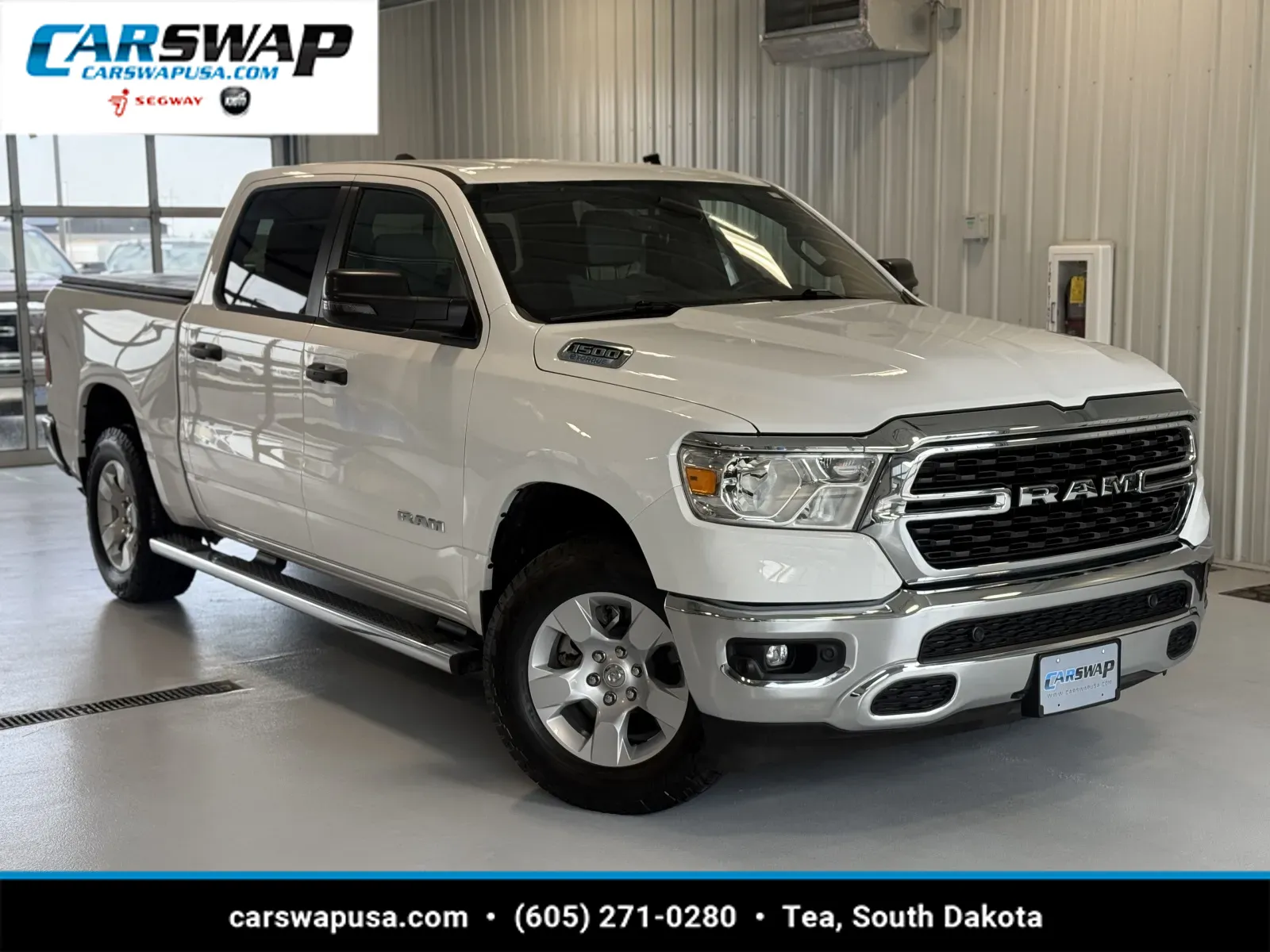 2024 RAM 1500 Big Horn/Lone Star 4x4 Crew Cab 5'7's photo