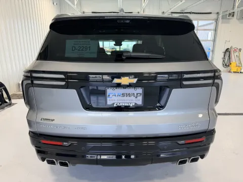 More photos of 2025 Chevrolet Traverse High Country at CarSwap, SD