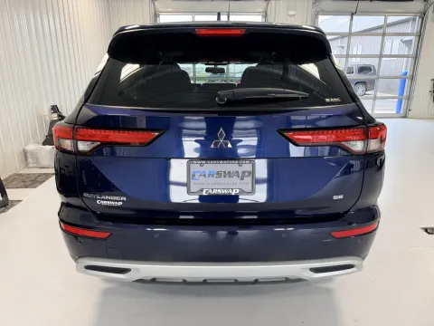 More photos of 2022 Mitsubishi Outlander SE at CarSwap, SD