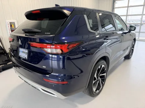 Another view of 2022 Mitsubishi Outlander SE for sale in Tea, SD at CarSwap