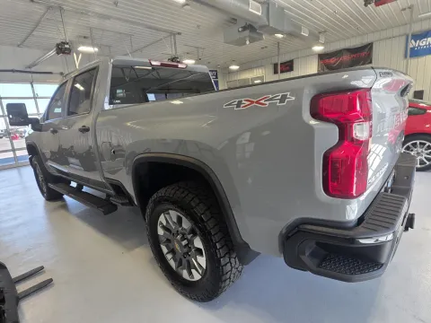 More photos of 2025 Chevrolet Silverado 2500HD Custom at CarSwap, SD