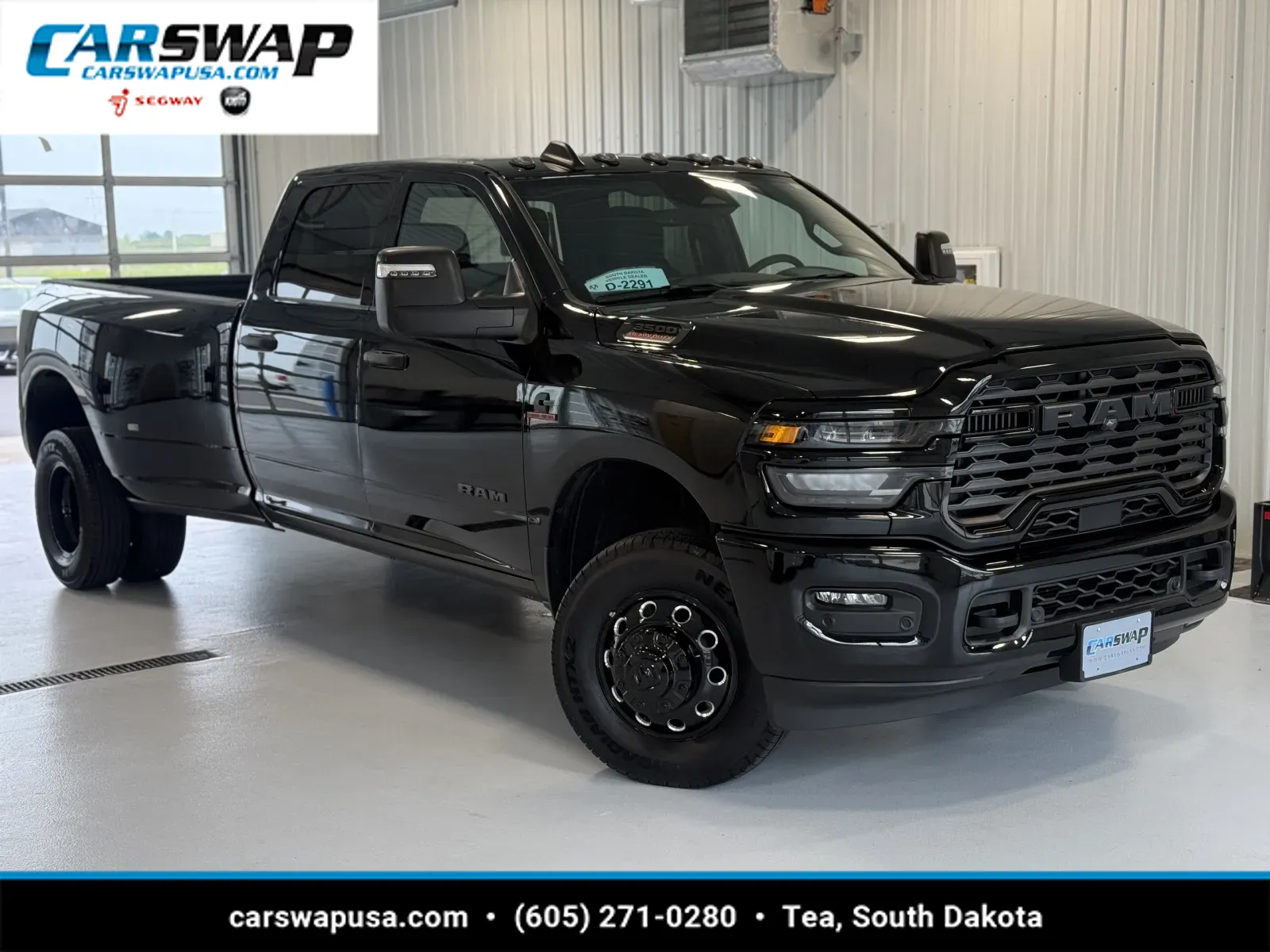 2025 RAM 3500 Big Horn 4X4 Crew Cab LWB's photo