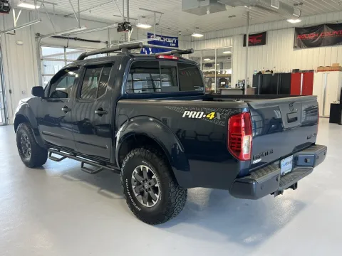 More photos of 2021 Nissan Frontier PRO-4X at CarSwap, SD