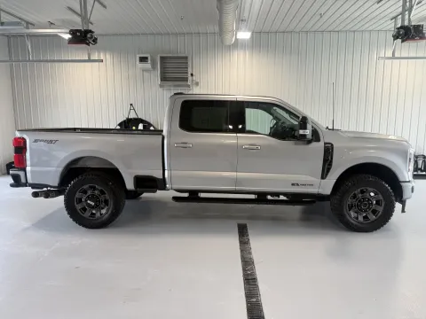 Photos of 2024 Ford F-350SD Lariat for sale in Tea, SD at CarSwap