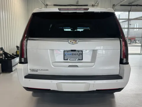 More photos of 2018 Cadillac Escalade ESV Premium at CarSwap, SD