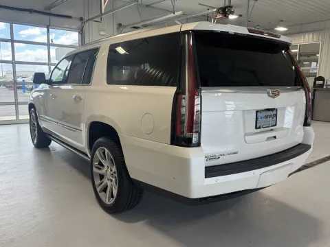 More photos of 2018 Cadillac Escalade ESV Premium at CarSwap, SD
