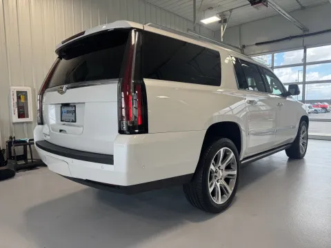 Another view of 2018 Cadillac Escalade ESV Premium for sale in Tea, SD at CarSwap
