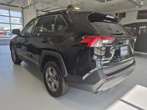 More photos of 2022 Toyota RAV4 Hybrid LE at CarSwap, SD