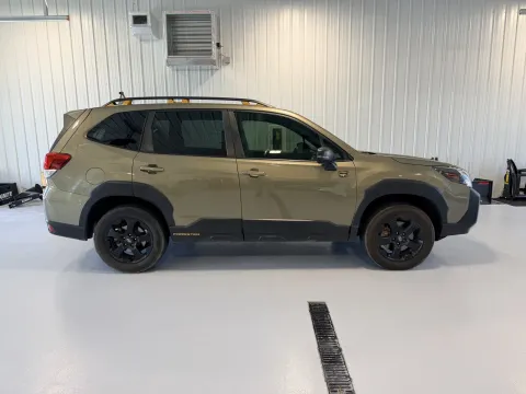 Photos of 2022 Subaru Forester Wilderness for sale in Tea, SD at CarSwap