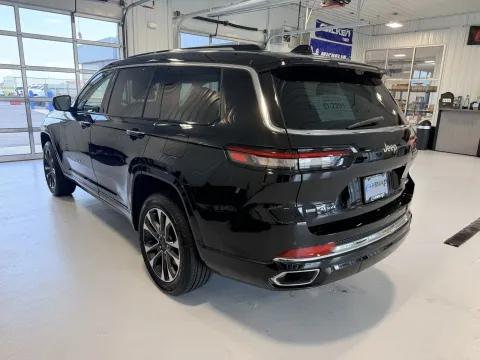 More photos of 2022 Jeep Grand Cherokee L Overland at CarSwap, SD