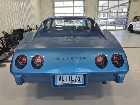 More photos of 1975 Chevrolet Corvette at CarSwap, SD