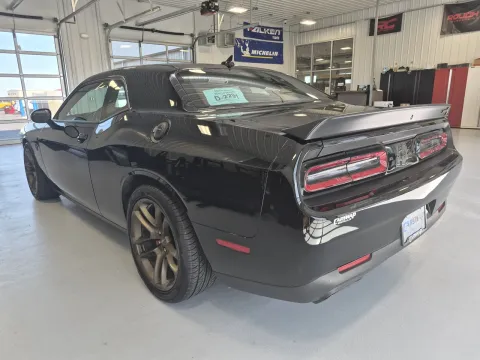 More photos of 2022 Dodge Challenger SRT Hellcat at CarSwap, SD