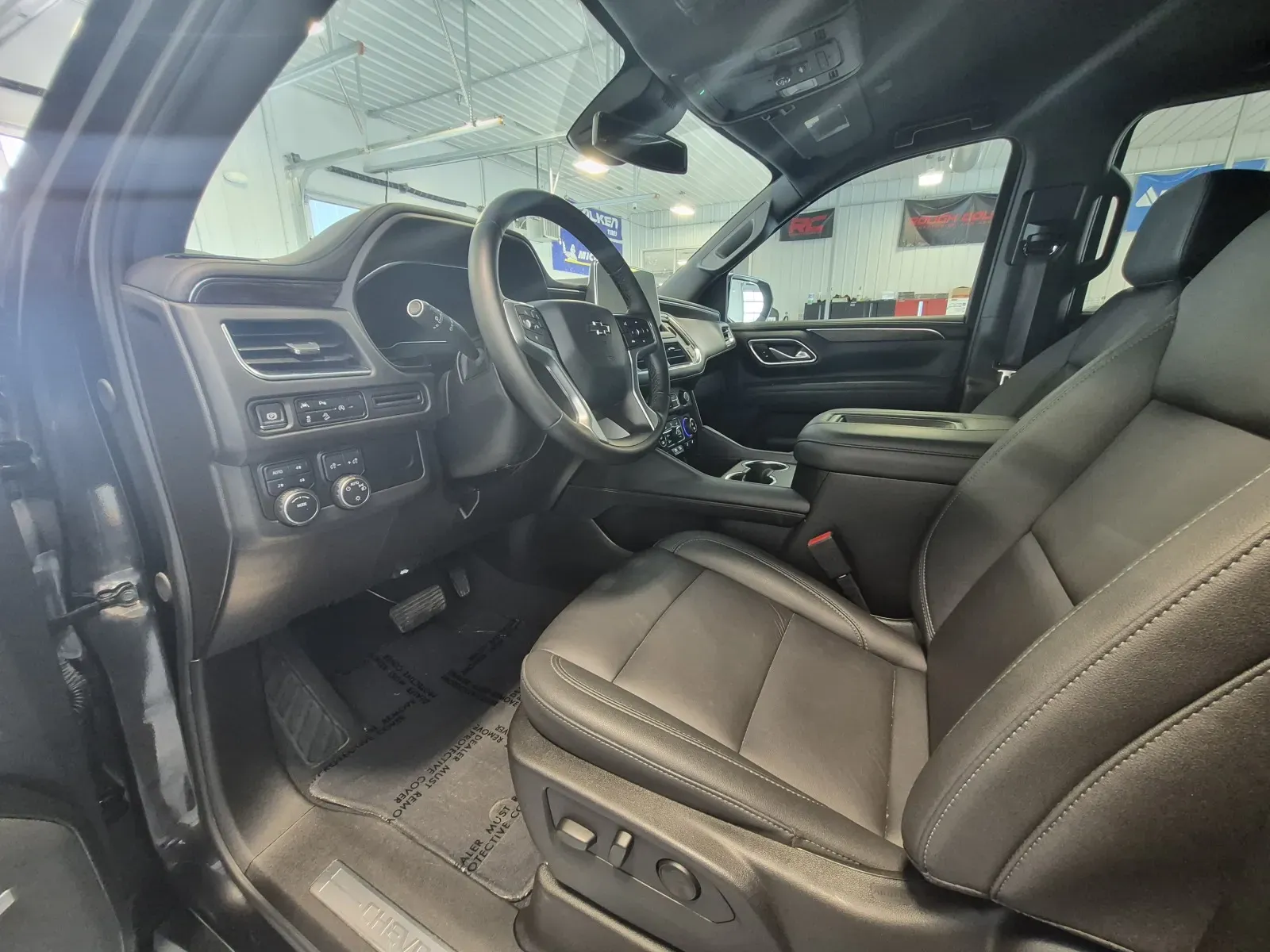 Chevrolet Tahoe photo 25