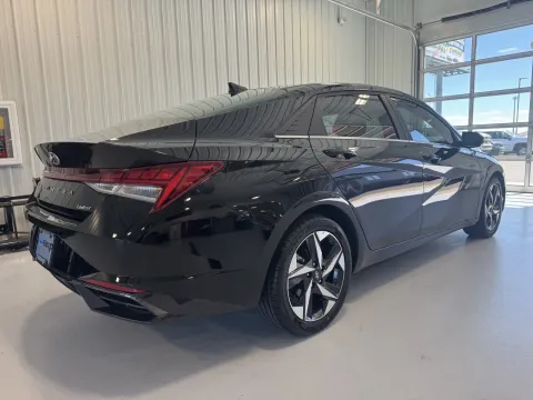 Another view of 2023 Hyundai Elantra Limited for sale in Tea, SD at CarSwap