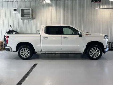 Photos of 2021 Chevrolet Silverado 1500 LTZ for sale in Tea, SD at CarSwap
