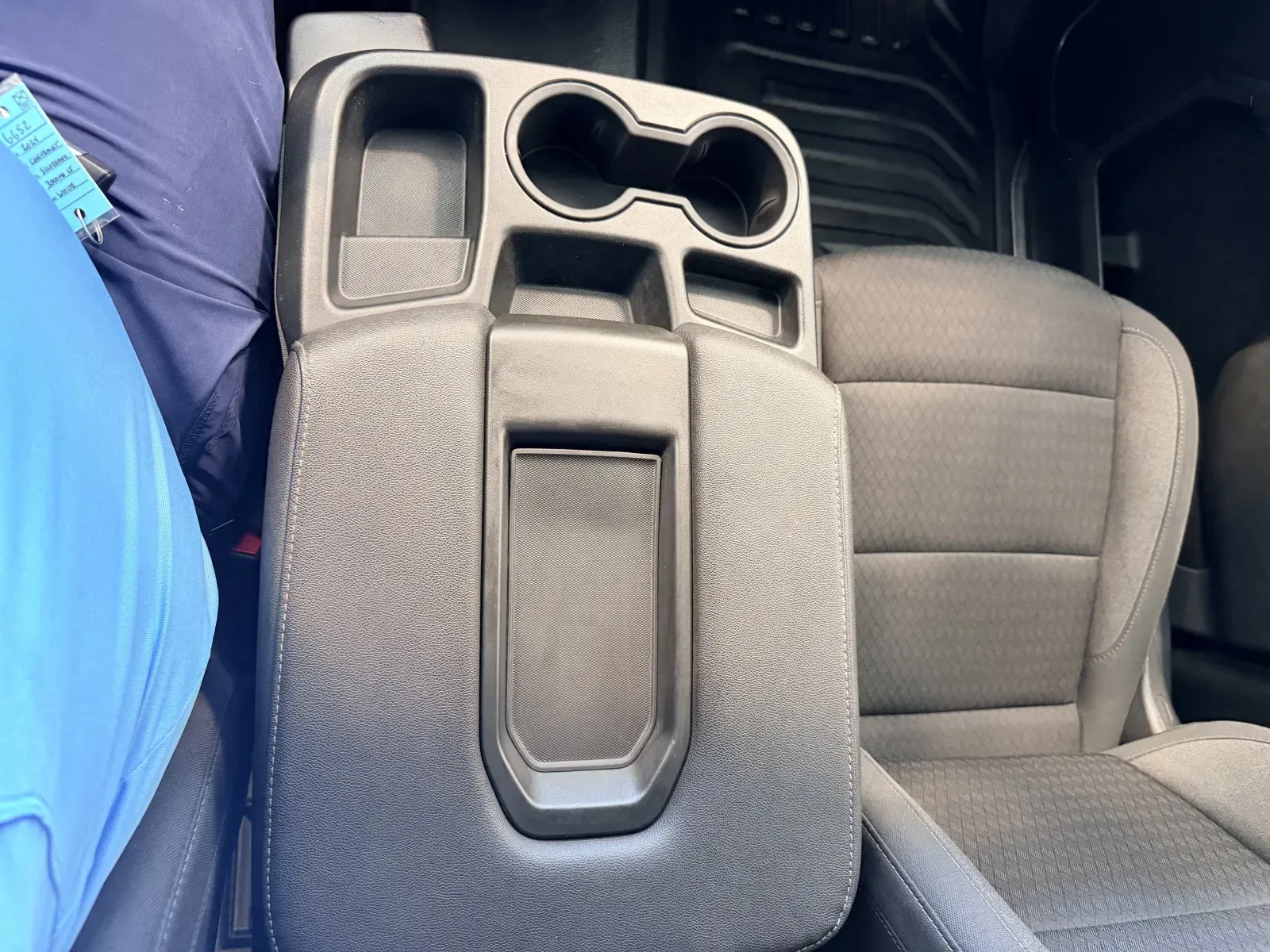 Chevrolet 3500HD photo 43