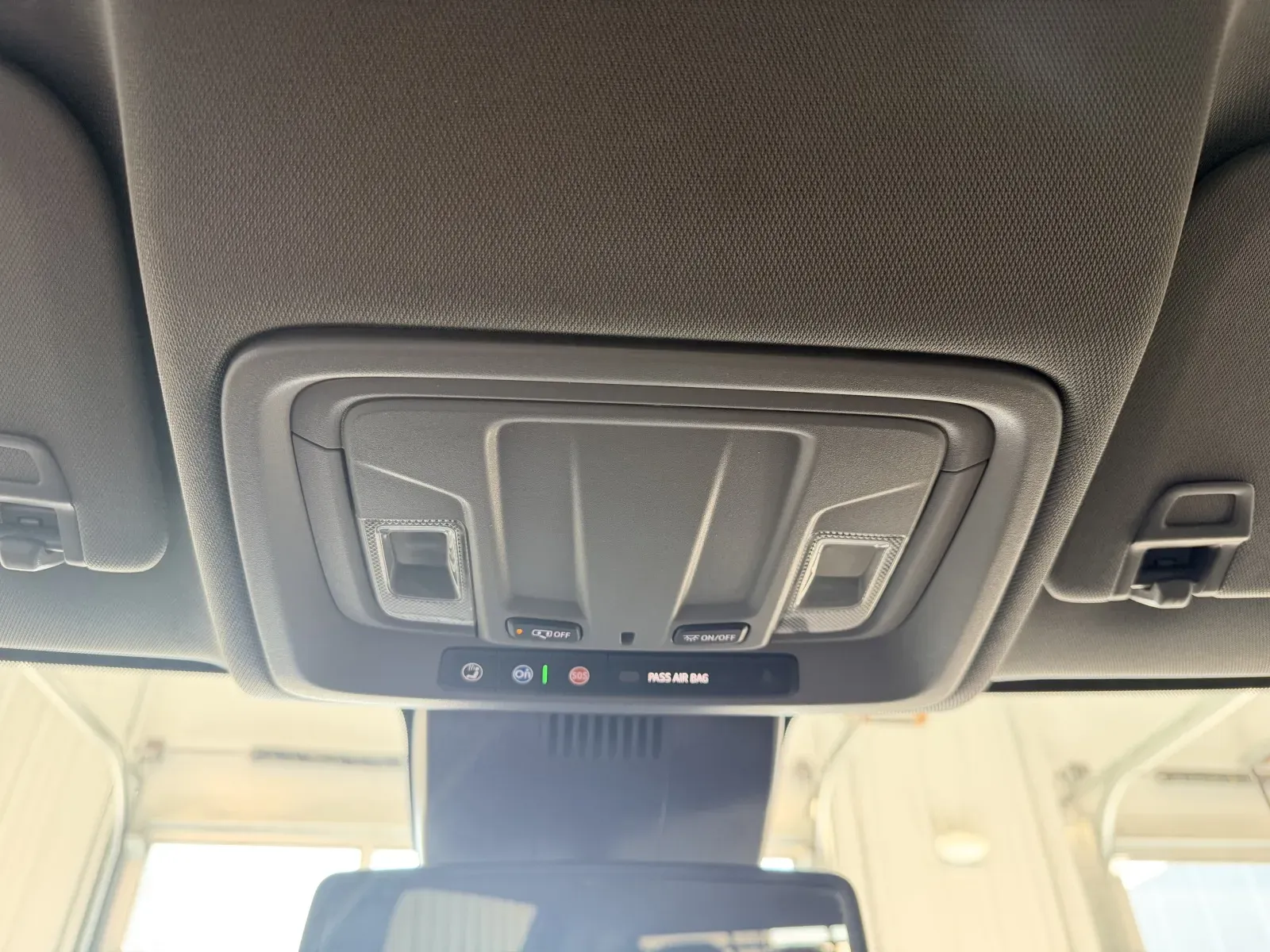 Chevrolet 3500HD photo 45