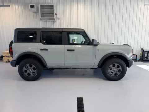 Photos of 2023 Ford Bronco Big Bend for sale in Tea, SD at CarSwap