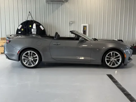 Photos of 2020 Chevrolet Camaro SS for sale in Tea, SD at CarSwap