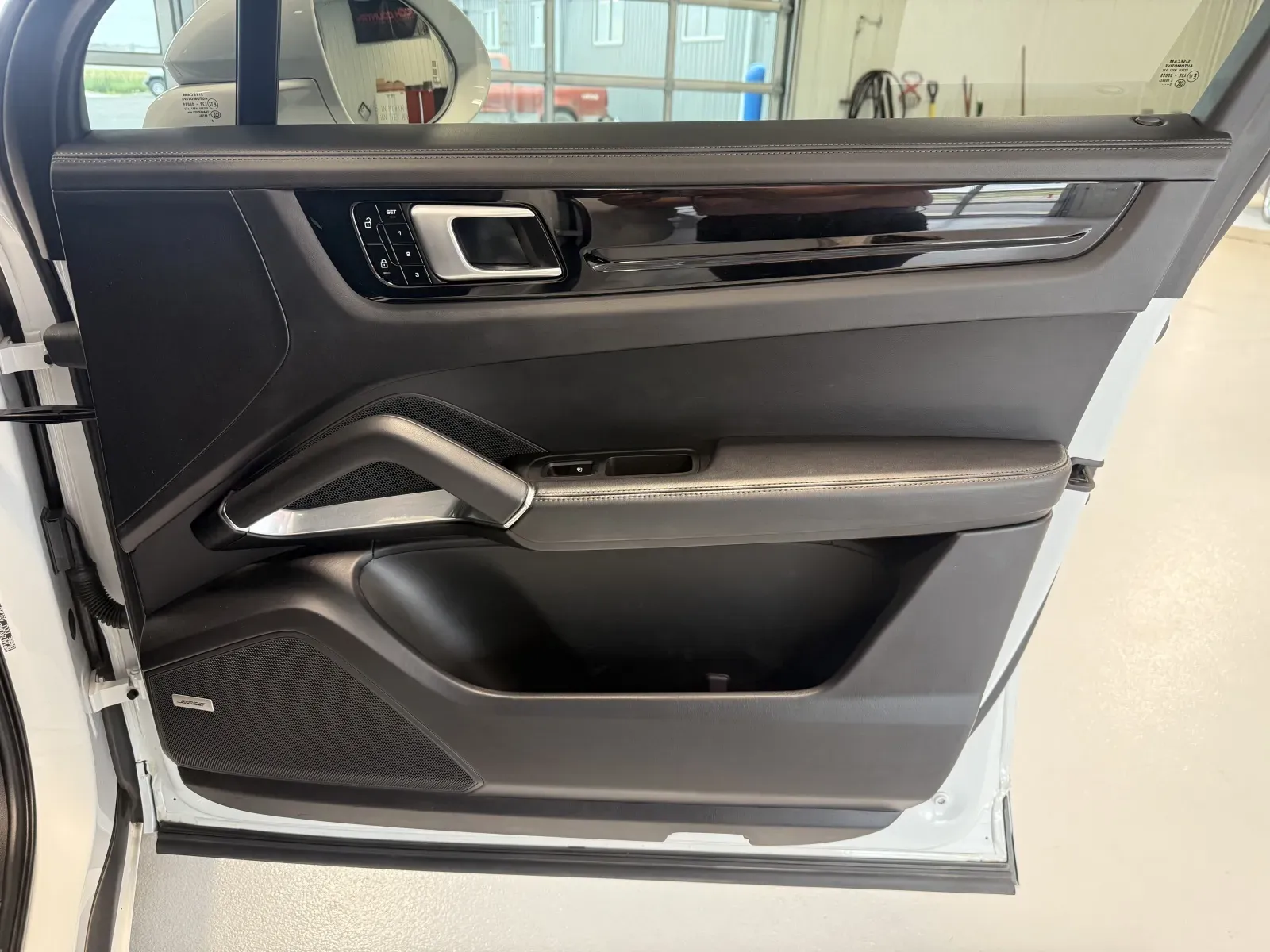 2021 Porsche Cayenne Turbo - Photo 25